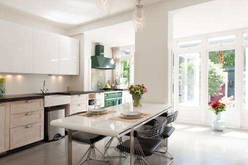 Amsterdam Netherlands book hotel discount code booking.com