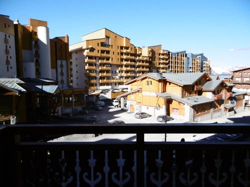 Val Thorens France book hotel discount code booking.com